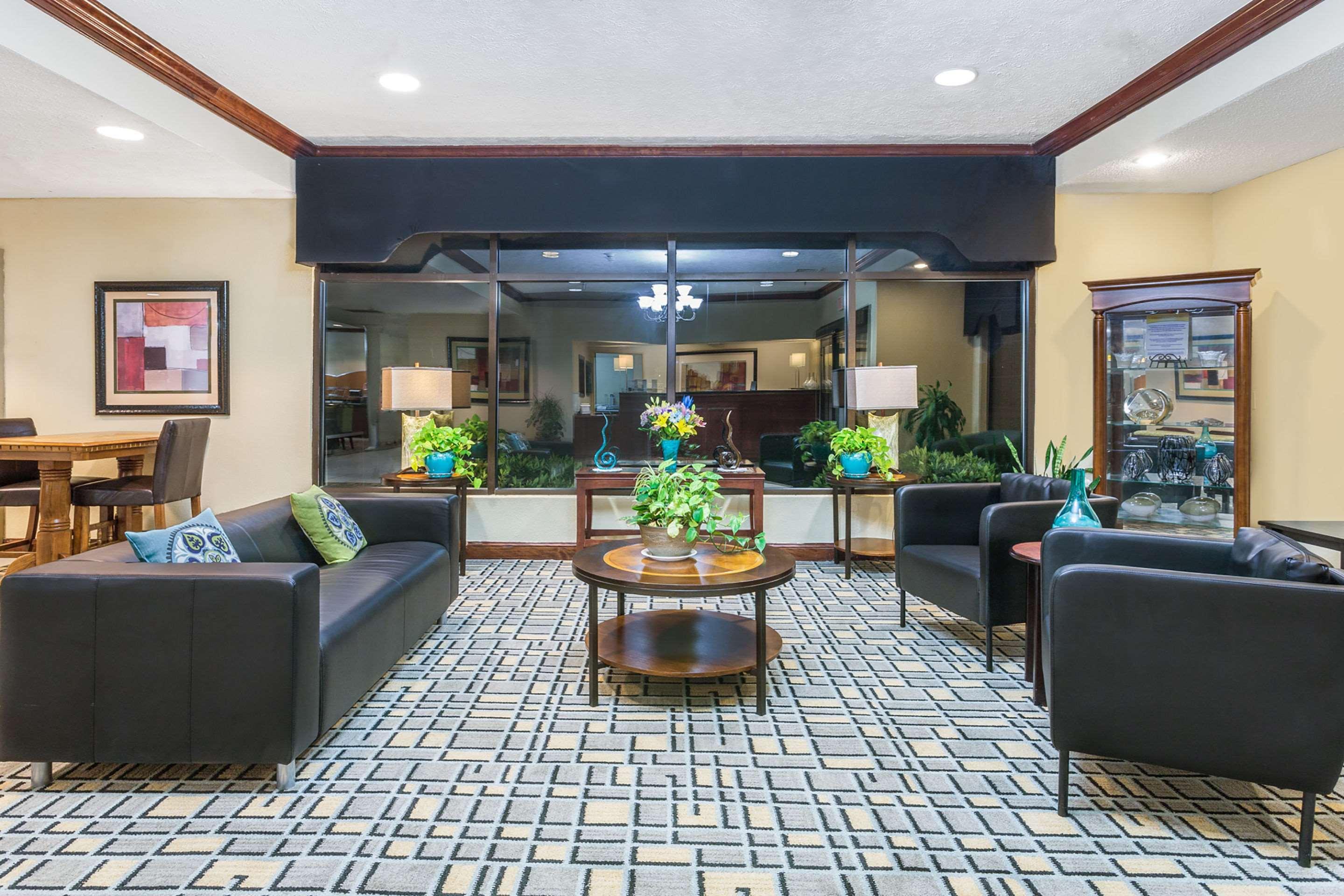 Clarion Pointe South Boston - Danville East Bagian luar foto